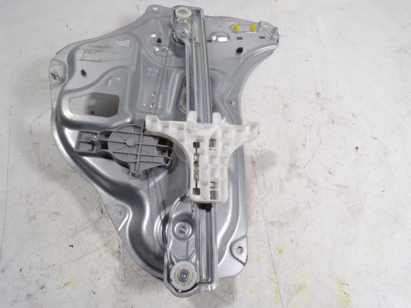 Recambio de elevalunas trasero derecho para hyundai ix35 1.7 crdi cat referencia OEM IAM 834022Y000 814202Y010 