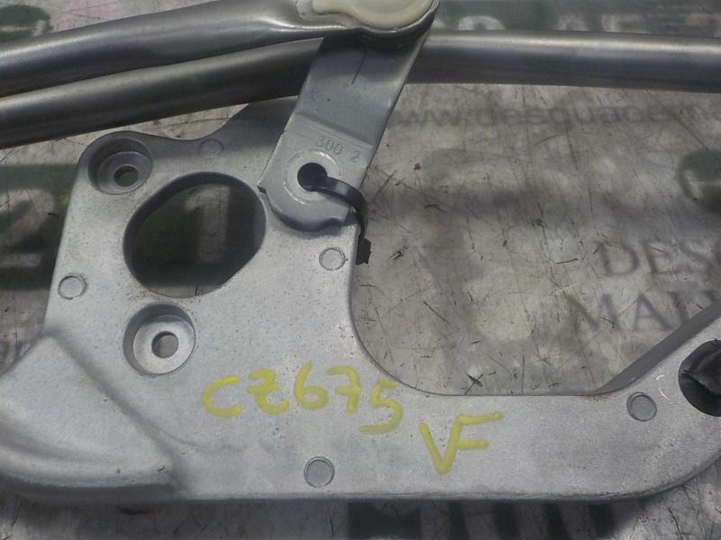 Recambio de articulacion limpia delantero para toyota auris 1.8 16v (híbrido) referencia OEM IAM 8515002300  