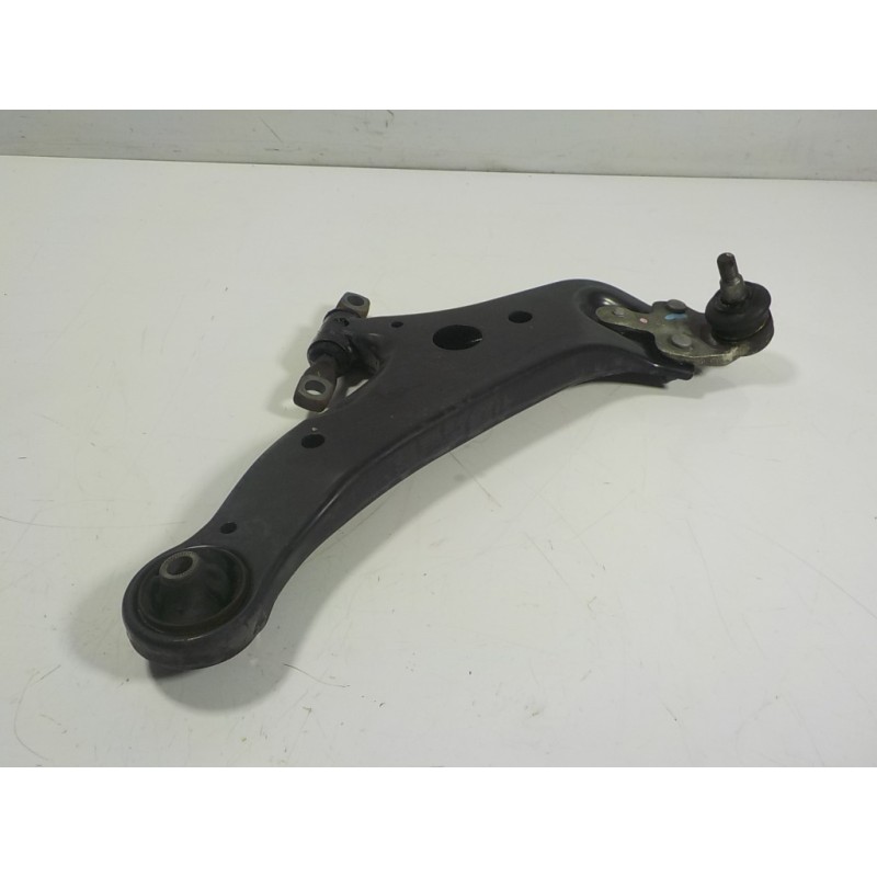 Recambio de brazo suspension inferior delantero derecho para lexus rx 450h referencia OEM IAM 4806848041  