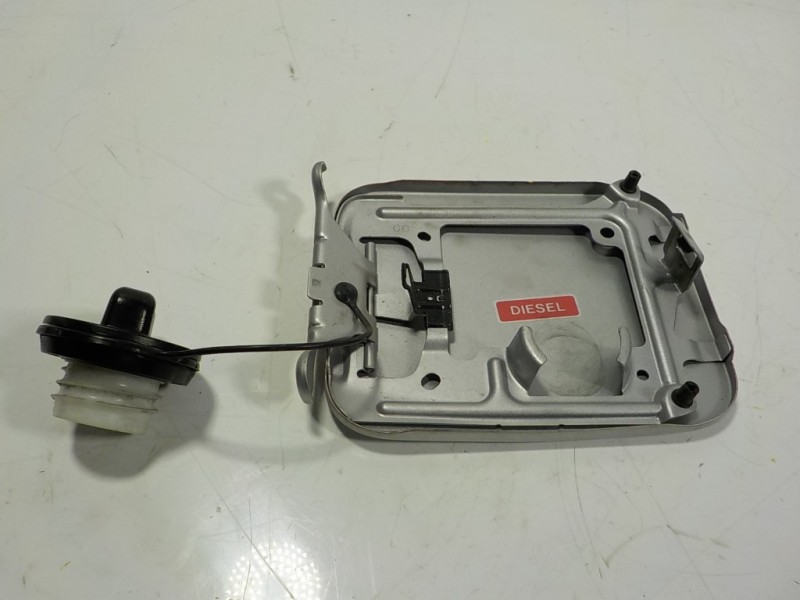 Recambio de tapa combustible para nissan x-trail (t32) acenta referencia OEM IAM 788304CC0A  