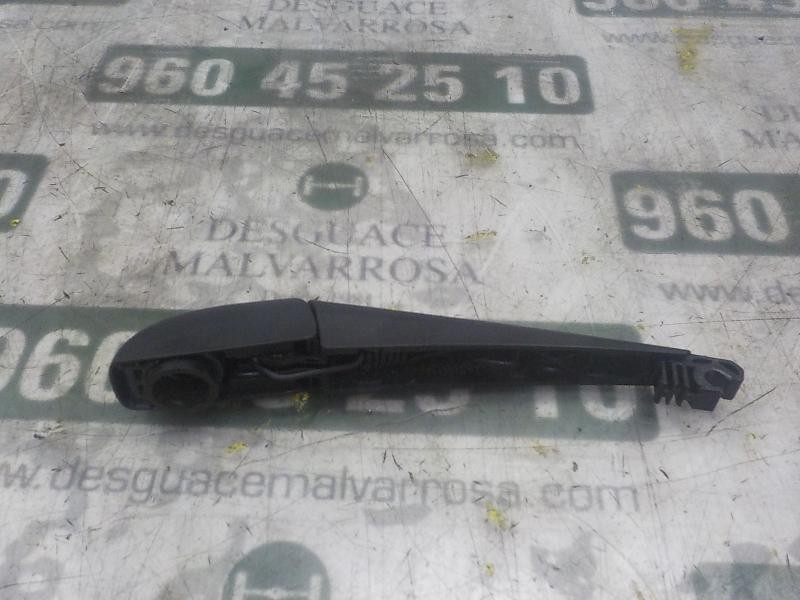 Recambio de brazo limpia trasero para toyota auris 1.8 16v (híbrido) referencia OEM IAM 8524102060  