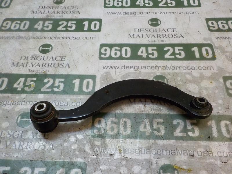 Recambio de brazo suspension superior trasero izquierdo para toyota auris 1.8 16v (híbrido) referencia OEM IAM 4877012010  
