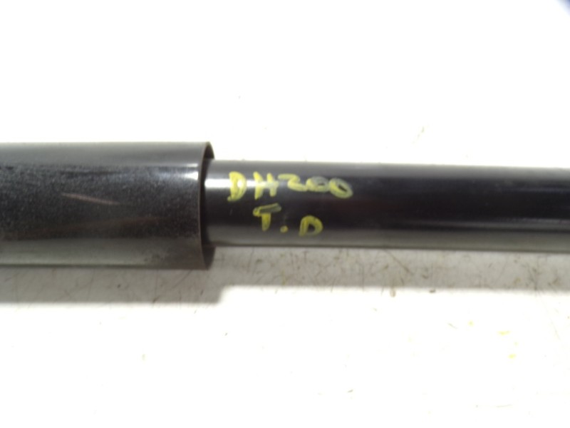 Recambio de amortiguador trasero derecho para hyundai i20 1.2 cat referencia OEM IAM 55310C8000 55300C8000 