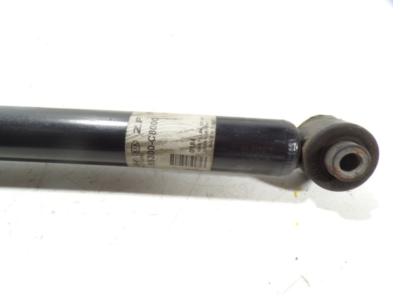 Recambio de amortiguador trasero derecho para hyundai i20 1.2 cat referencia OEM IAM 55310C8000 55300C8000 