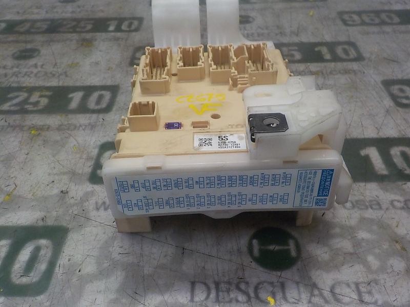 Recambio de caja reles / fusibles para toyota auris 1.8 16v (híbrido) referencia OEM IAM 8273012X81 63586756 63586756