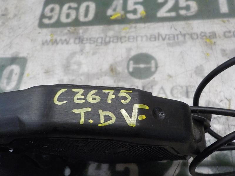 Recambio de cerradura puerta trasera derecha para toyota auris 1.8 16v (híbrido) referencia OEM IAM 6905005051  