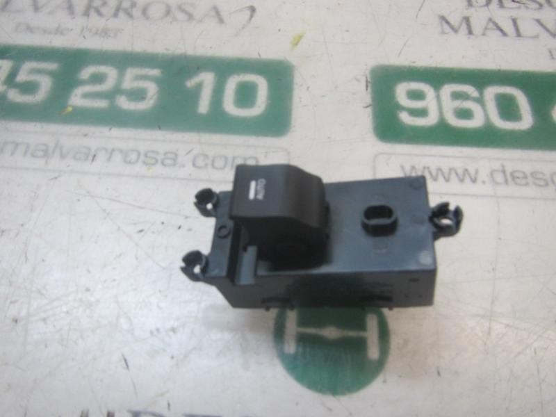 Recambio de mando elevalunas trasero izquierdo para hyundai i40 1.7 crdi cat referencia OEM IAM 935803Z0004X 935803Z0004X 39R520