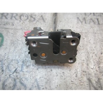 CERRADURA PUERTA TRASERA IZQUIERDA 825031894R 