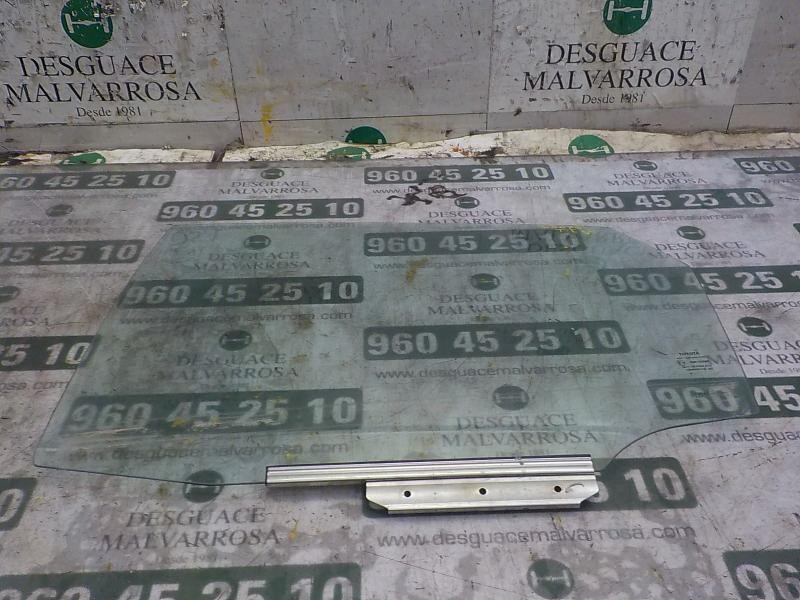 Recambio de cristal puerta trasero izquierdo para toyota auris 1.8 16v (híbrido) referencia OEM IAM 6810402340  