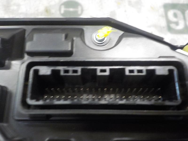 Recambio de cuadro instrumentos para toyota auris 1.8 16v (híbrido) referencia OEM IAM 83800F2E63 83800F2E63 