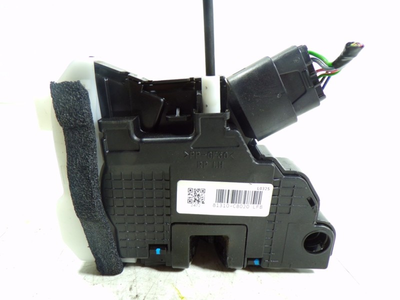 Recambio de cerradura puerta delantera izquierda para hyundai i20 1.2 cat referencia OEM IAM 81310C8020 81310C8020 