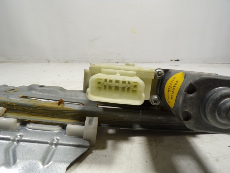 Recambio de elevalunas trasero derecho para peugeot 308 1.6 hdi referencia OEM IAM 9816273480 9678189980 