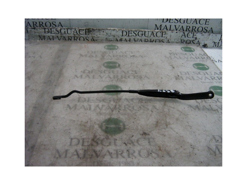 Recambio de brazo limpia delantero izquierdo para opel vectra b berlina cd referencia OEM IAM   