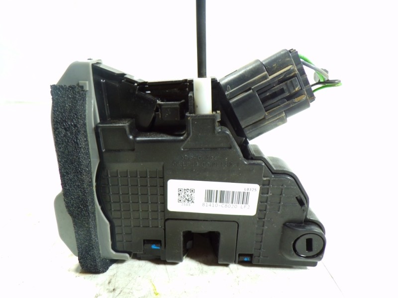 Recambio de cerradura puerta trasera izquierda para hyundai i20 1.2 cat referencia OEM IAM 81410C8020 81410C8020 