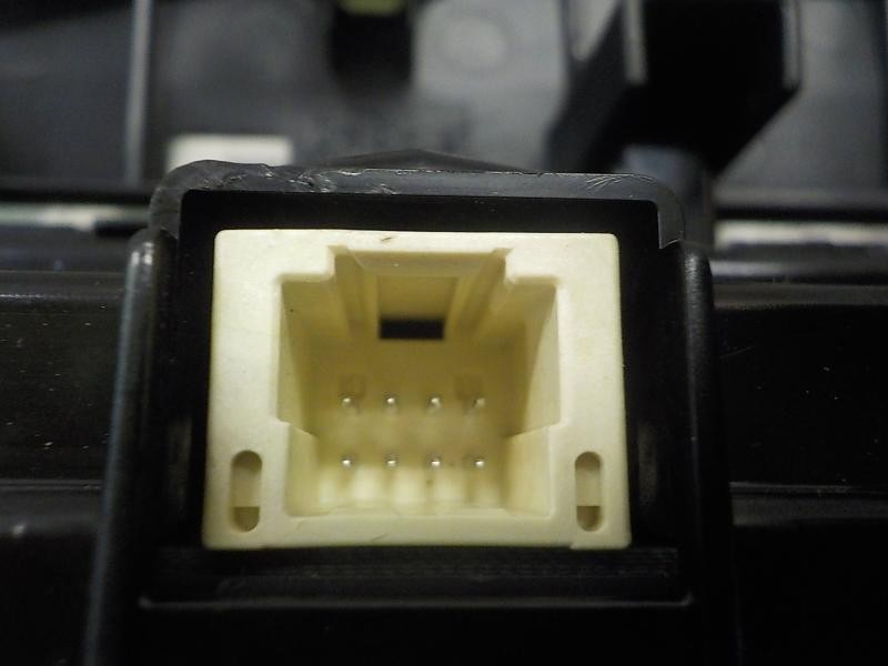 Recambio de mando climatizador para toyota auris 1.8 16v (híbrido) referencia OEM IAM 5590002C60  