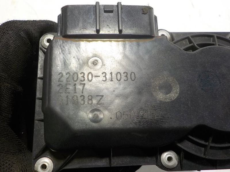 Recambio de caja mariposa para lexus rx 450h referencia OEM IAM 2203031030 2203031030 01938Z