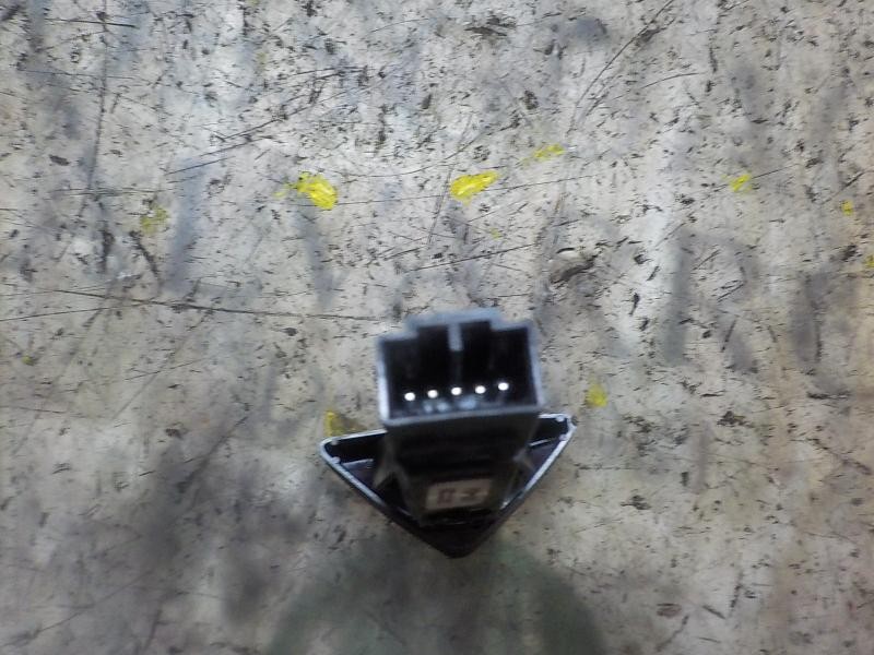 Recambio de warning para volvo s60 berlina 2.4 diesel cat referencia OEM IAM 9123683 30739320 