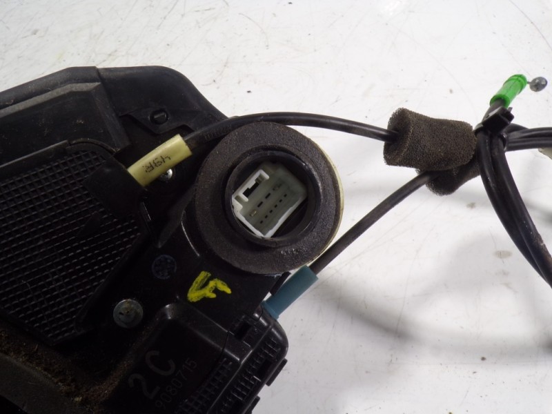 Recambio de cerradura puerta trasera izquierda para toyota rav 4 (a3) executive referencia OEM IAM 6906042021 9080715 9080715