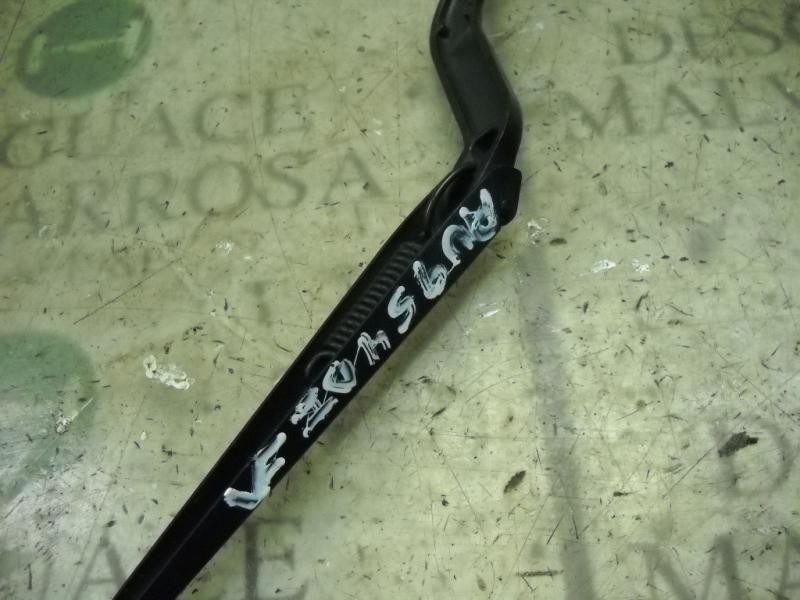 Recambio de brazo limpia delantero izquierdo para nissan almera (n16/e) line up referencia OEM IAM   