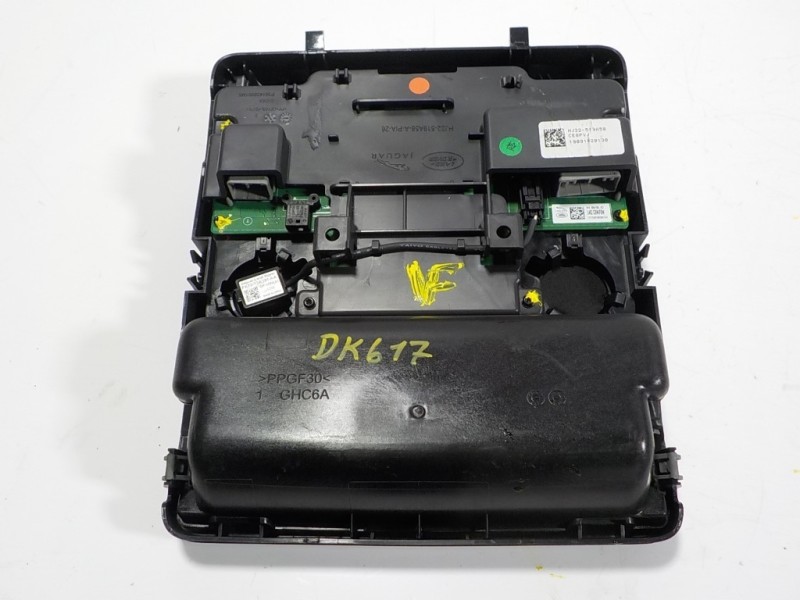 Recambio de piloto interior para land rover range rover evoque evoque referencia OEM IAM LR107966 HJ32519A5A8 HJ32519A5A8