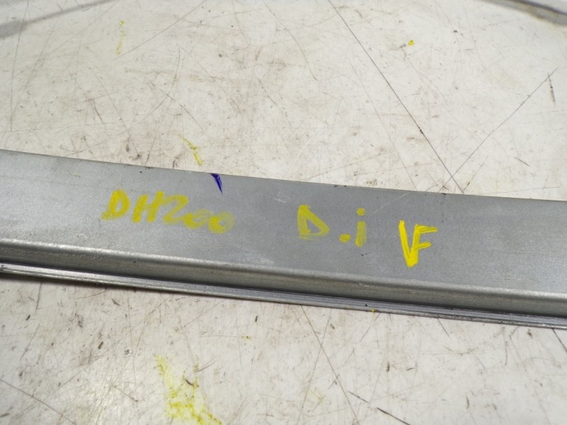 Recambio de elevalunas delantero izquierdo para hyundai i20 1.2 cat referencia OEM IAM 82403C7010 82450C8010 F00S1W2152