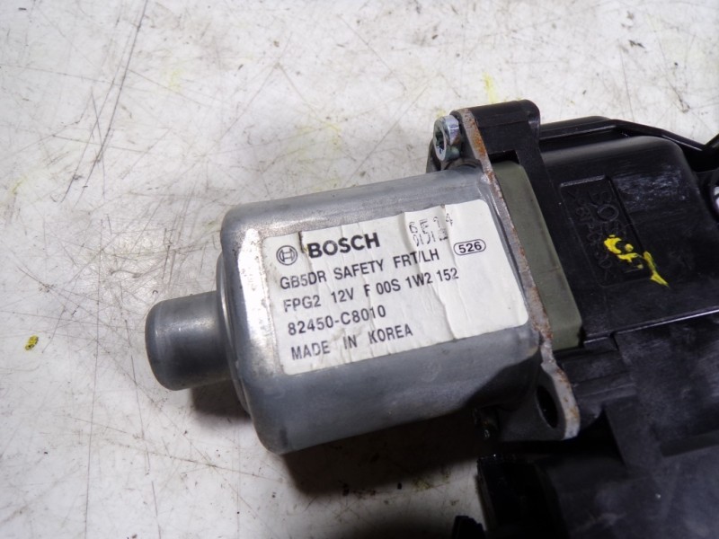 Recambio de elevalunas delantero izquierdo para hyundai i20 1.2 cat referencia OEM IAM 82403C7010 82450C8010 F00S1W2152