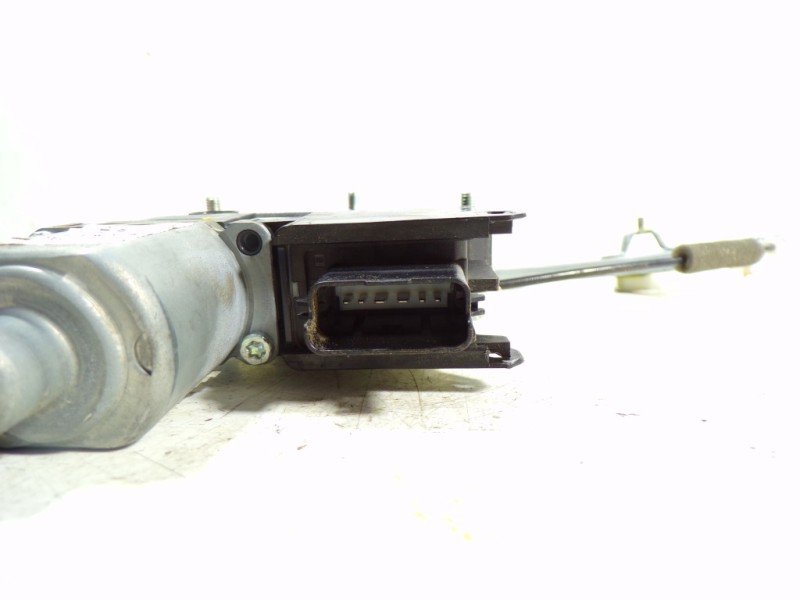 Recambio de elevalunas delantero izquierdo para hyundai i20 1.2 cat referencia OEM IAM 82403C7010 82450C8010 F00S1W2152