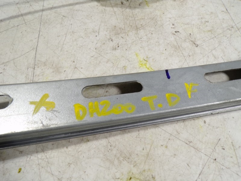 Recambio de elevalunas trasero derecho para hyundai i20 1.2 cat referencia OEM IAM 82460C7000 83402C7010 F00S1W2084