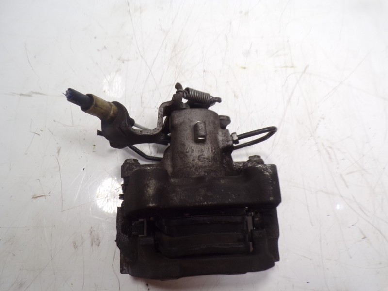 Recambio de pinza freno trasera derecha para peugeot 5008 2.0 blue-hdi fap referencia OEM IAM 4401Q3  