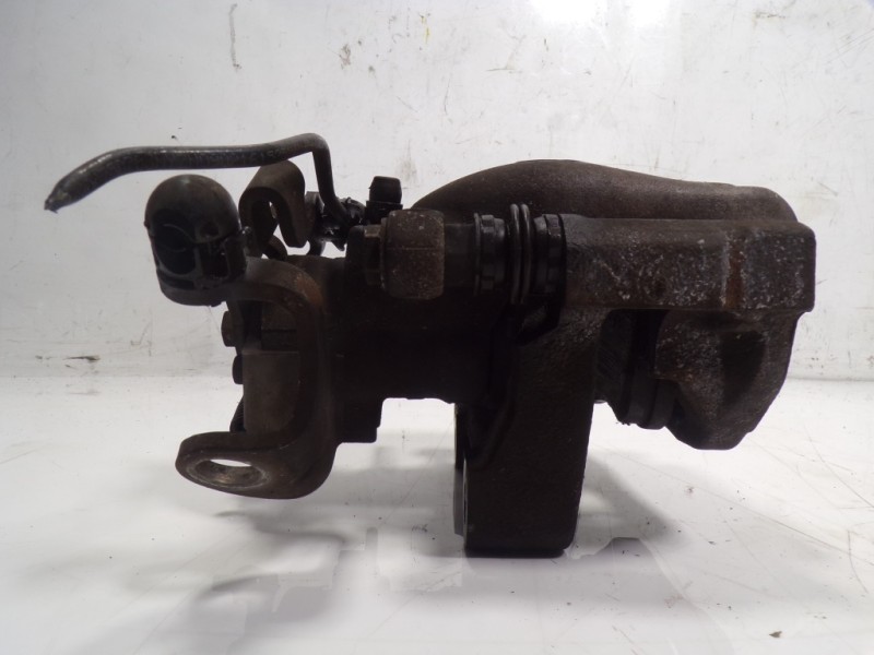 Recambio de pinza freno trasera izquierda para peugeot 5008 2.0 blue-hdi fap referencia OEM IAM 4401Q2  