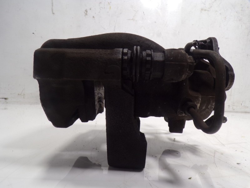 Recambio de pinza freno trasera izquierda para peugeot 5008 2.0 blue-hdi fap referencia OEM IAM 4401Q2  