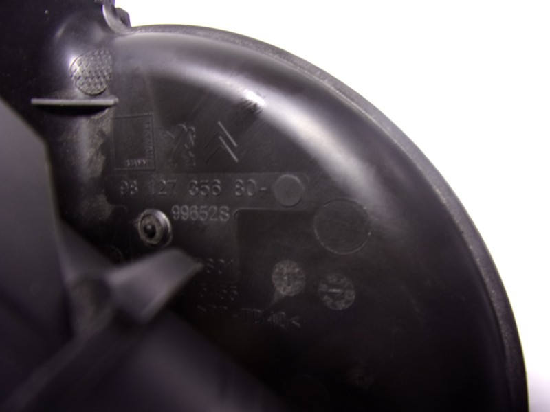 Recambio de filtro aire para citroën c3 aircross 1.2 12v e-thp referencia OEM IAM 9812735680  