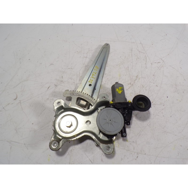 Recambio de elevalunas trasero derecho para toyota rav 4 (a3) executive referencia OEM IAM 6980342040 8572035140 2621002340