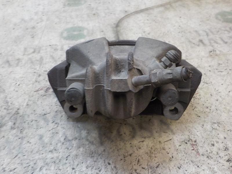Recambio de pinza freno delantera derecha para volvo s60 berlina 2.4 diesel cat referencia OEM IAM 8251317  