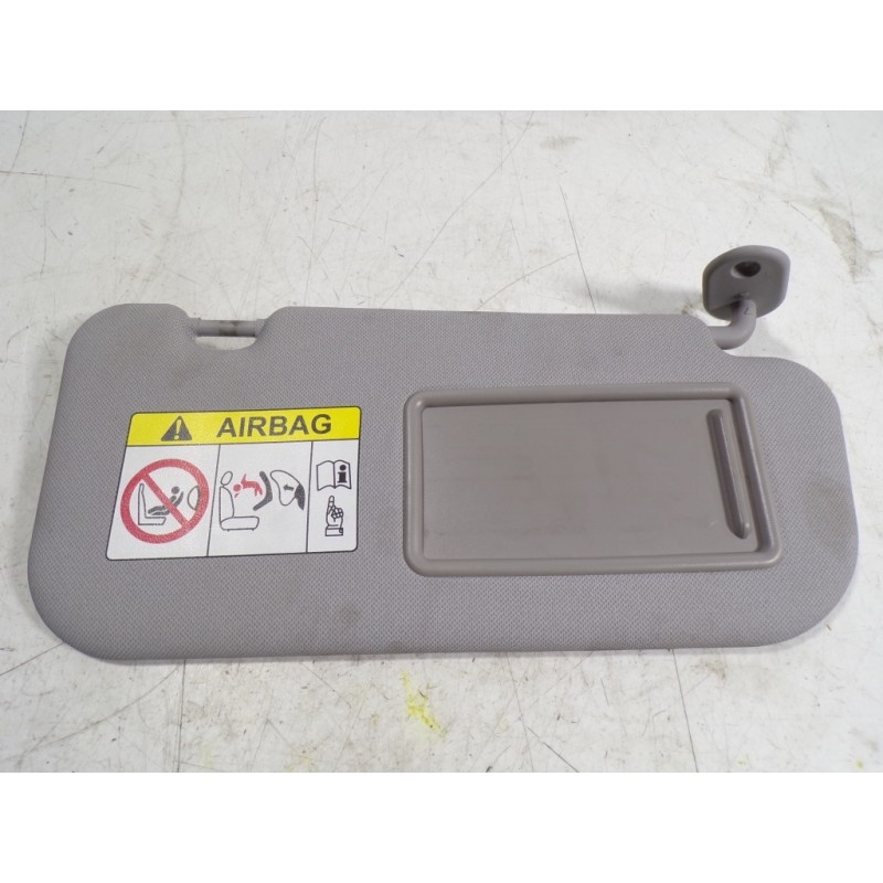 Recambio de parasol derecho para hyundai i20 1.2 cat referencia OEM IAM 85220C8050TTX  