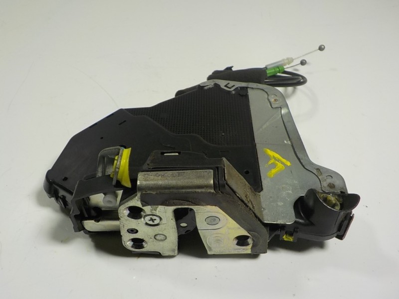 Recambio de cerradura puerta delantera izquierda para lexus rx 450h referencia OEM IAM 6904053100 M42E1803 