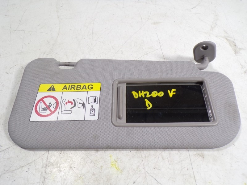 Recambio de parasol derecho para hyundai i20 1.2 cat referencia OEM IAM 85220C8050TTX  