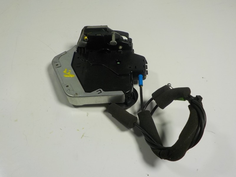 Recambio de cerradura puerta trasera izquierda para lexus rx 450h referencia OEM IAM 6906060110 M42E1718 