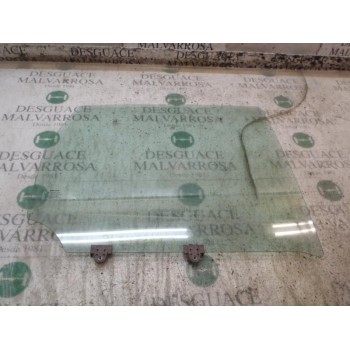 CRISTAL PUERTA TRASERO DERECHO 823009U000 