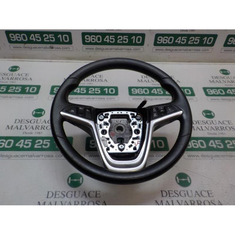 Recambio de volante para opel insignia berlina cosmo referencia OEM IAM   