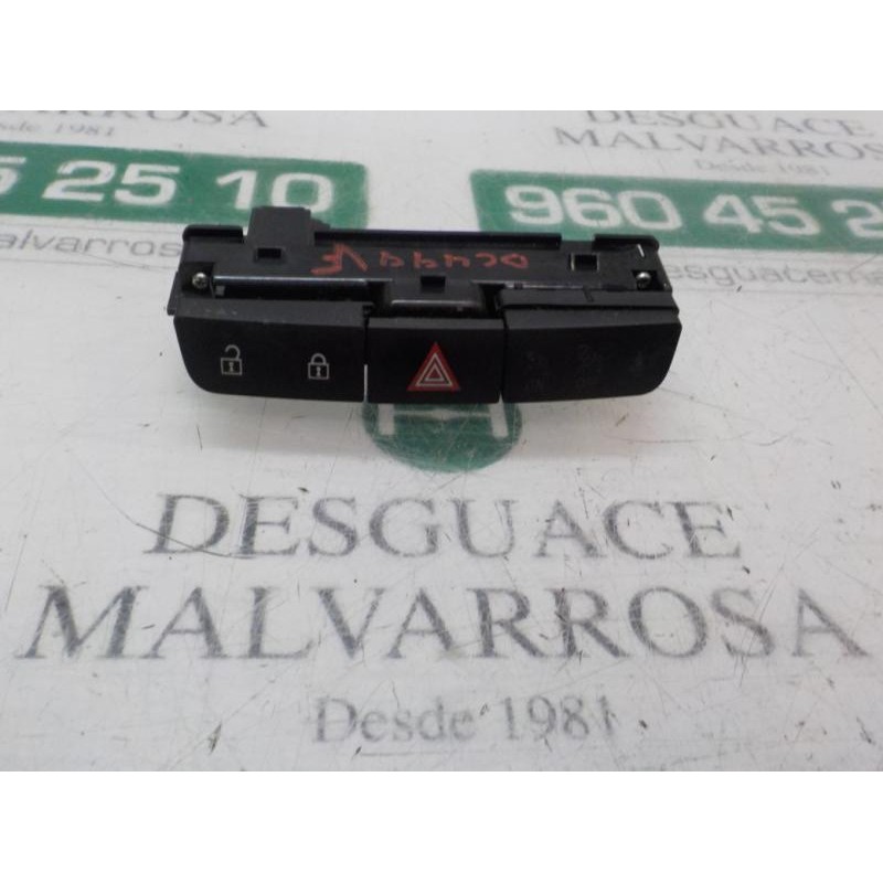 Recambio de warning para opel insignia berlina cosmo referencia OEM IAM   