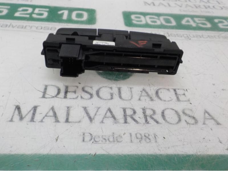 Recambio de warning para opel insignia berlina cosmo referencia OEM IAM   