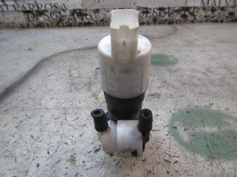 Recambio de bomba limpia para peugeot 308 active referencia OEM IAM 643492  