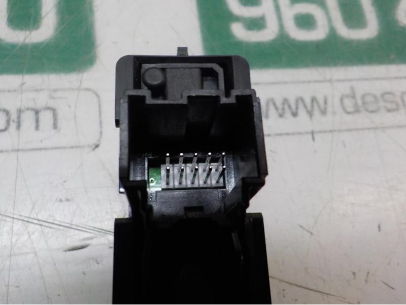 Recambio de warning para opel insignia berlina cosmo referencia OEM IAM   