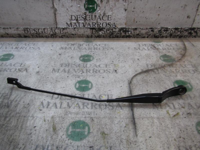 Recambio de brazo limpia delantero derecho para peugeot 308 active referencia OEM IAM 1610672480  