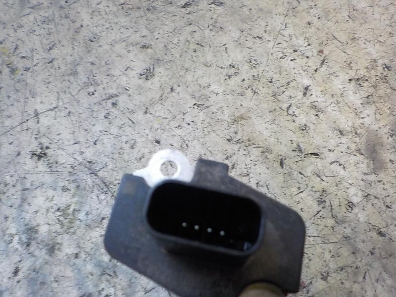 Recambio de caudalimetro para ford fiesta (ccn) titanium referencia OEM IAM 1516668 8V2112B579AA 