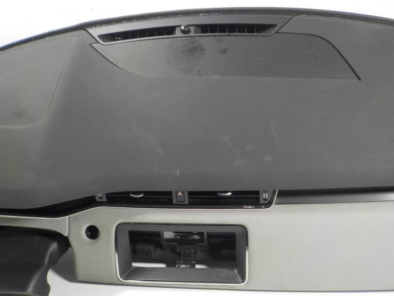 Recambio de salpicadero para land rover range rover evoque evoque referencia OEM IAM LR129264  K8D2044A74AC