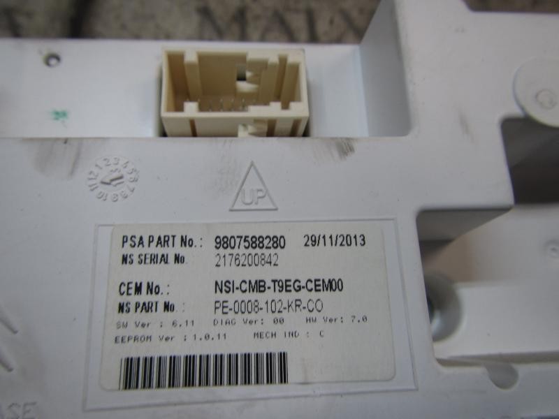 Recambio de cuadro instrumentos para peugeot 308 active referencia OEM IAM 9807588280 9807588280 