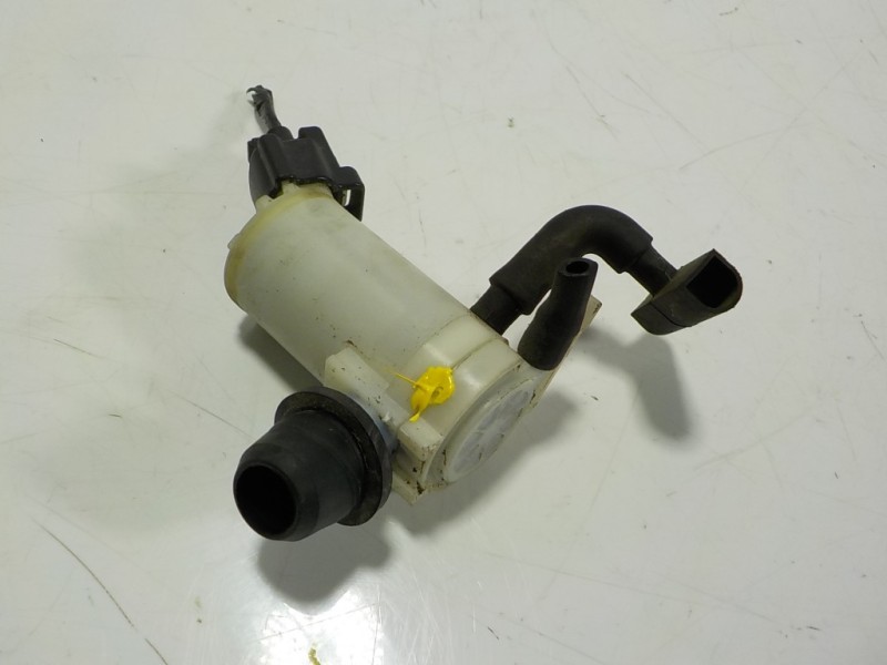 Recambio de bomba limpia para subaru xv advance referencia OEM IAM 86611SG000  