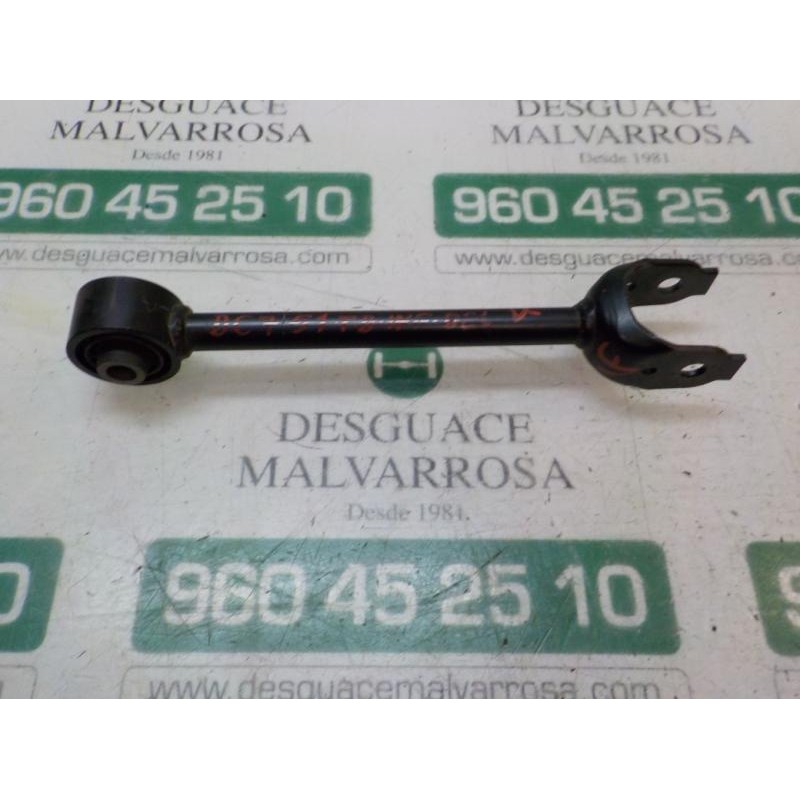 Recambio de brazo suspension inferior trasero derecho para toyota rav4 hybrid fwd referencia OEM IAM 4871042040  